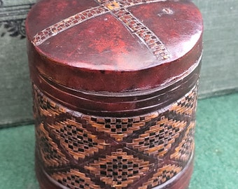 Unusual Vintage 1930's Tobacco Tin For Ardath Tobacco Tin. Vintage Leather Bound Tobacco Tin For Ardath Tobacco. Vintage Leather Wrapped Tin
