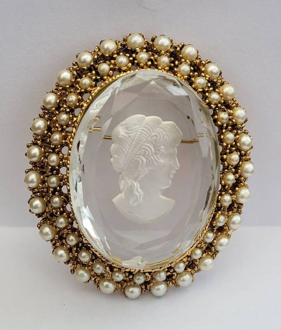 Intaglio brooch discount