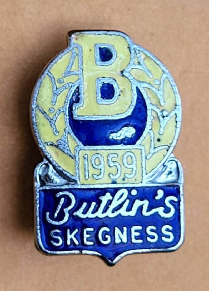 Vintage 1959 Butlins Skegness Enamel Badge by W. Reeves & Co Ltd ...