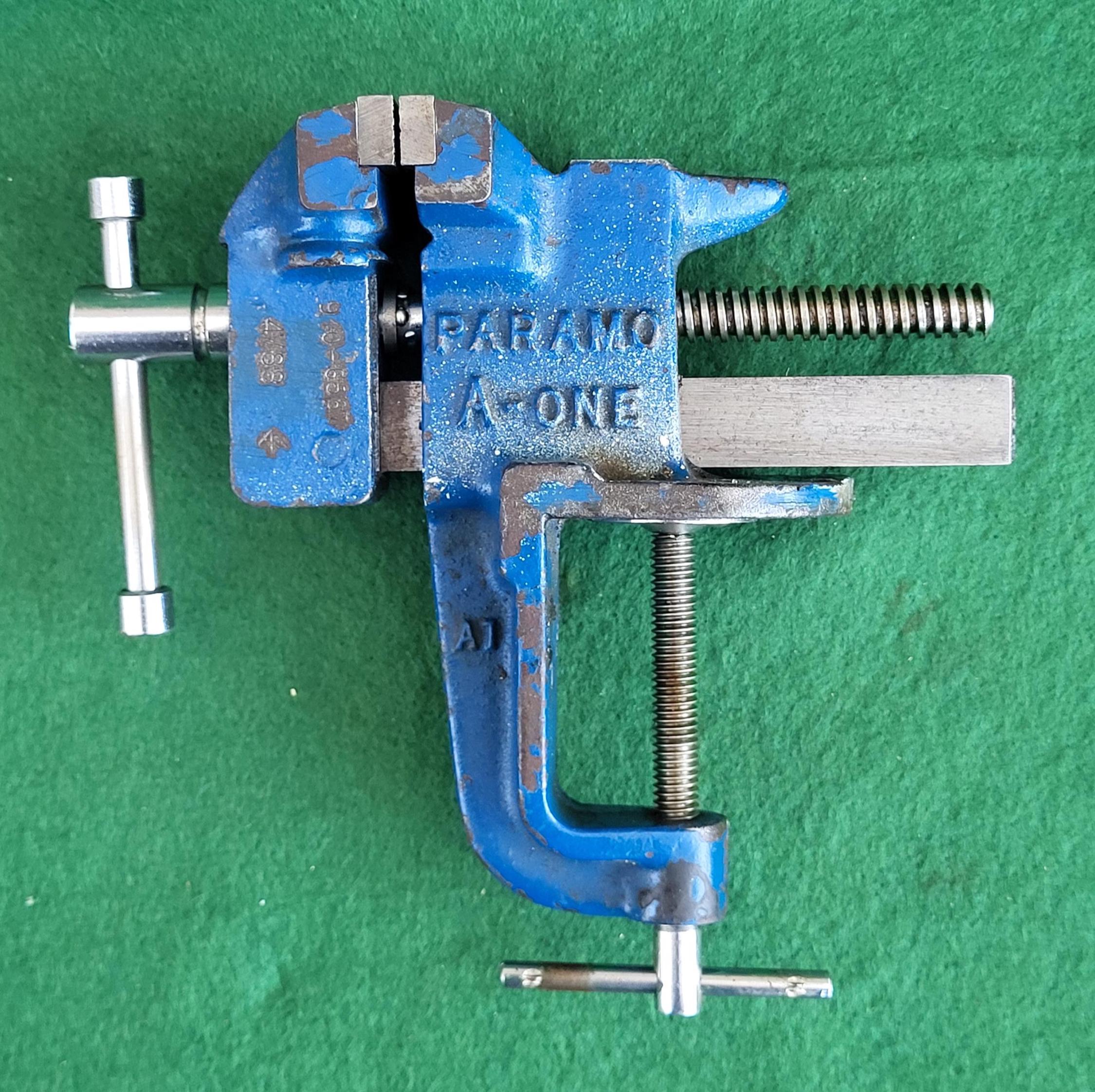 Antique Vice - Etsy UK