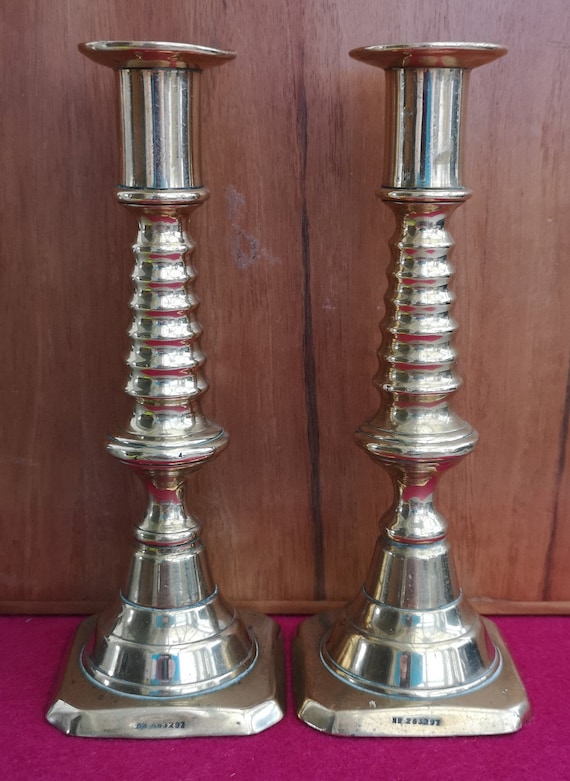 Paire De Bougeoirs Anciens En Laiton - Vintage, Pièce Rare - Très Bon état