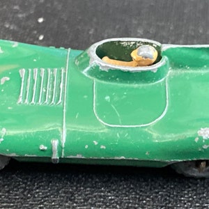 Vintage Lesney No 41 D Type Jaguar. Vintage D Type Jaguar van Lesney.