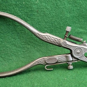 Mekki's Jewelry Making Kit Sawing Holding Saw Frame Blades Shear Pliers &  Ring Clamp Set 