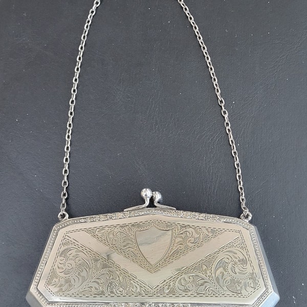 Vintage Silver Plate Coin Purse With Short Chain. Vintage Ornate Silver Plated Coin Purse Complete With Green Lining And Short Chain.