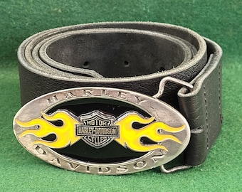 Boucle de ceinture Harley Davidson vintage. Boucle de ceinture Harley Davidson vintage et ceinture noire.