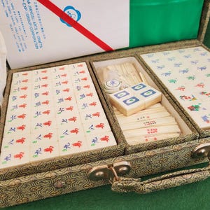 Vintage Game Of Mah-jongg. Vintage Bovine Bone And Bamboo Mah-jongg Game In Original Case, Sealed Tiles. Vintage Mah-Jongg Game - 152 Tiles.