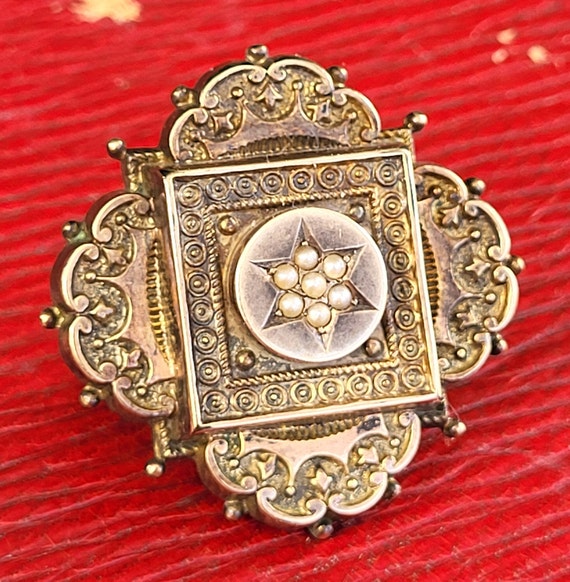 Antique Brooch - Antique Mourning Brooch With Pic… - image 3