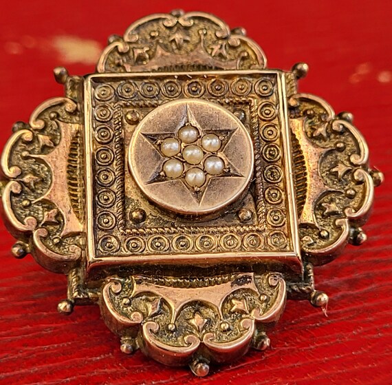 Antique Brooch - Antique Mourning Brooch With Pic… - image 4