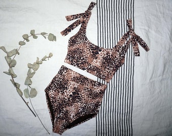 High Waist Brown Leopard Animal Printed Two Pieces Swimsuit/ Vintage Style Swimwear