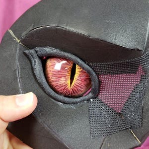 Kit de ojos realistas para criaturas (DIY) de 5 cm / Pupila pequeña / Ideal para disfraces de animales y cosplay.