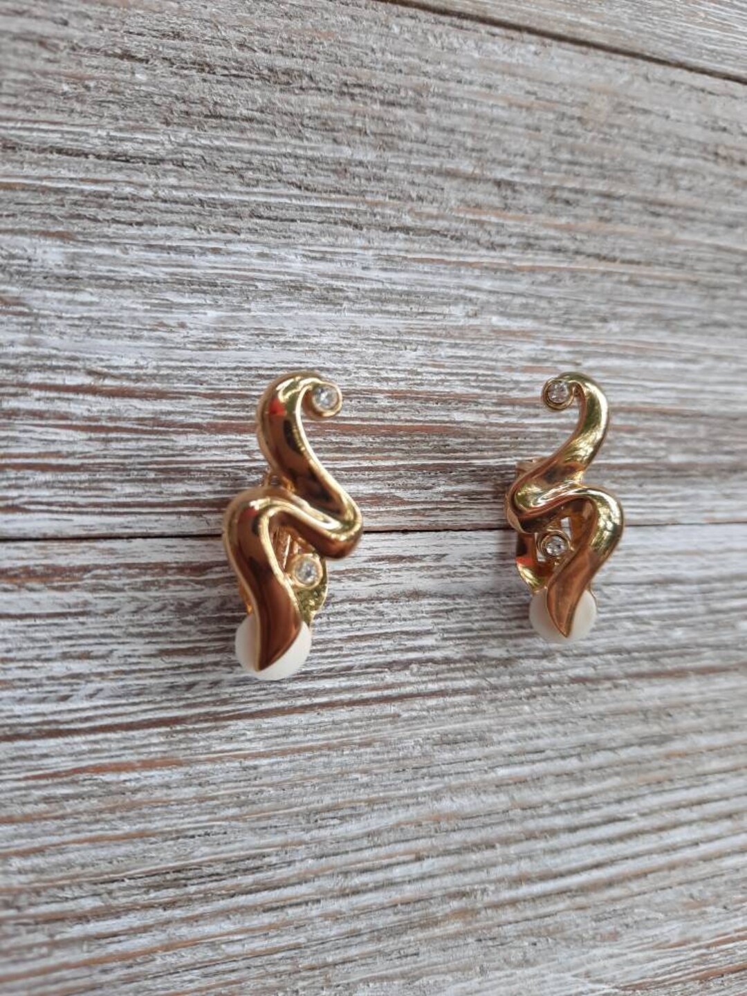 ◆VINTAGE HOLLYWOOD◆ Color Clip Earrings VH239OEA006B Vintage Goldtone Clip-on Earrings - Etsy