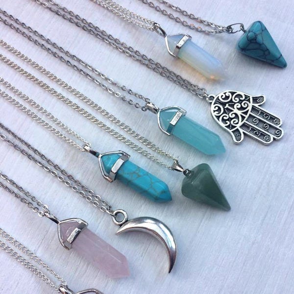 Crystal Style Necklaces, Necklace Gift, Gemstone Necklaces, Opalite Necklace, Moon Hamsa Jewellery, Layering Necklace, Natural Rose Quartz