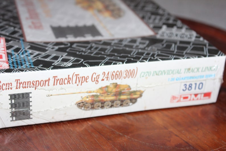 Dragon DML 66cm Transport Track for King Tiger Plastic Panther Track Set Model Kit Unassembled 135