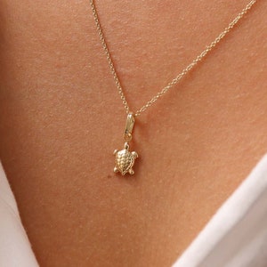 14k Gold Necklace Sea Turtle Jewelry, Nautical Turtle Necklace, Golden Jewelry Sea Turtle Necklace, Dainty Ocean Necklace image 2