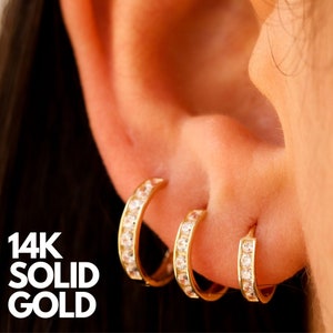 Huggie Earrings, Huggie Hoop Earrings, Gold Huggie Earrings, Huggies Earrings, 14K Gold Huggie Earrings, Gold Huggies