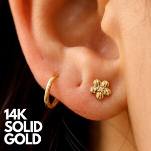 Gold Earrings Stud, Stud Earrings Gold, 14K Gold Earrings Studs, Solid Gold Earrings Stud, Gold Dainty Studs, Flower Earrings Gold