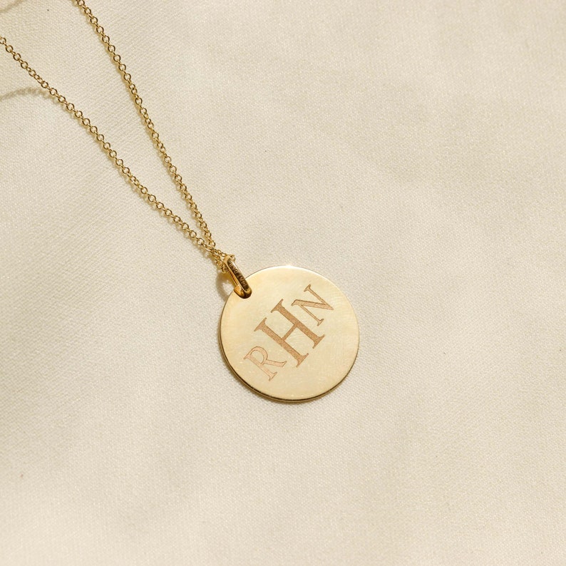 14K Gold Initial Halskette, Namenskette personalisiertes Geschenk, gravierte Halskette für Frauen, Initiale Halskette für Mama, zierliche Initial Halskette Bild 6