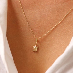 14k Gold Necklace Sea Turtle Jewelry, Nautical Turtle Necklace, Golden Jewelry Sea Turtle Necklace, Dainty Ocean Necklace image 4