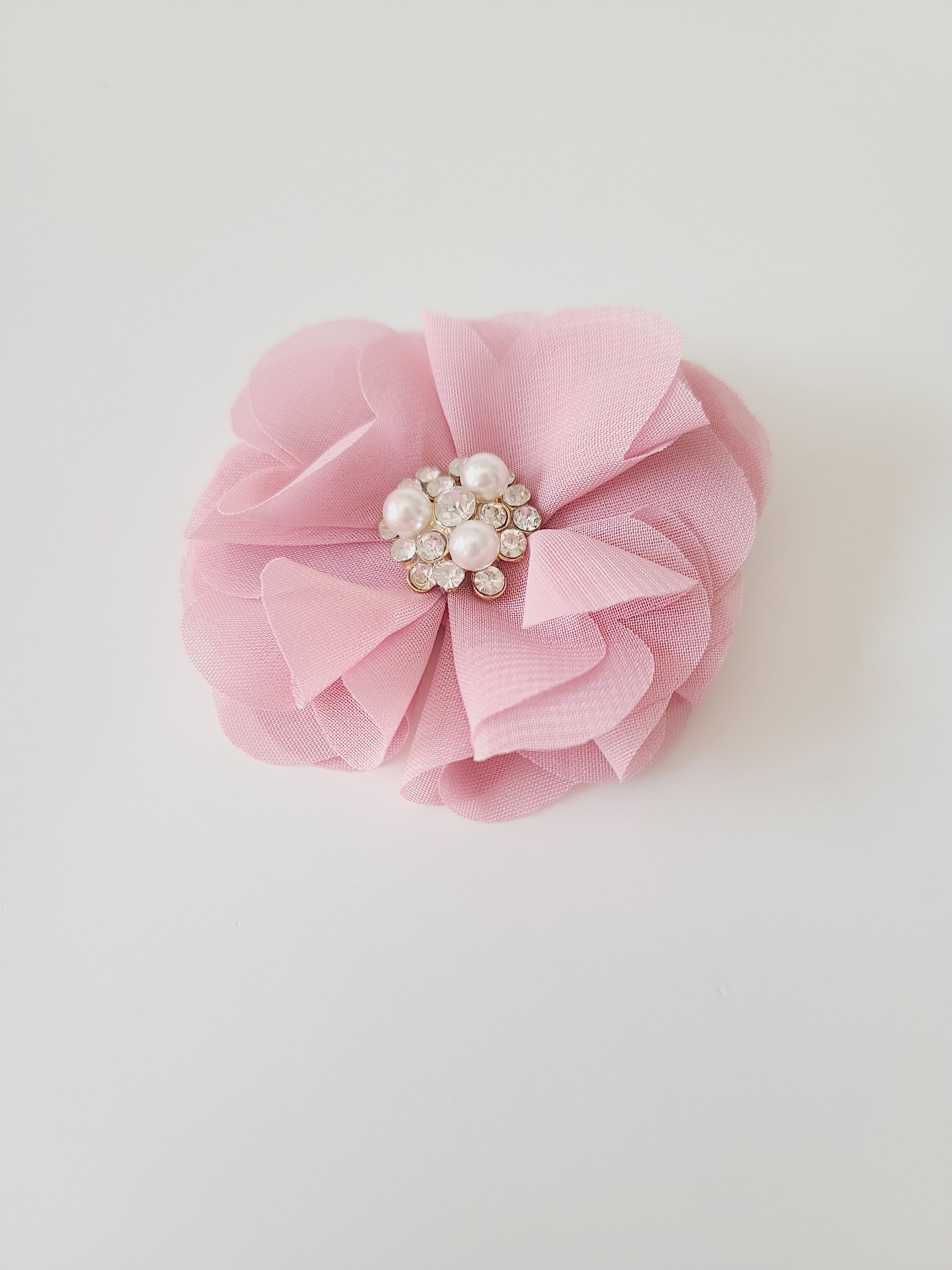 PINK PEARL CLUSTER Fabric Flower Hair Pin | Blush Mauve Tea  display picture 3