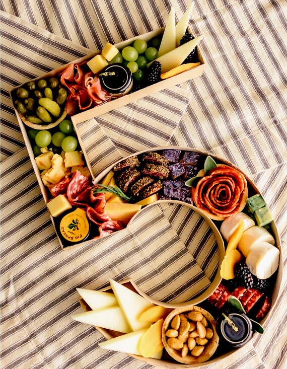 CLOTHUP Cardboard Numbers For Charcuterie, 10.2" Number