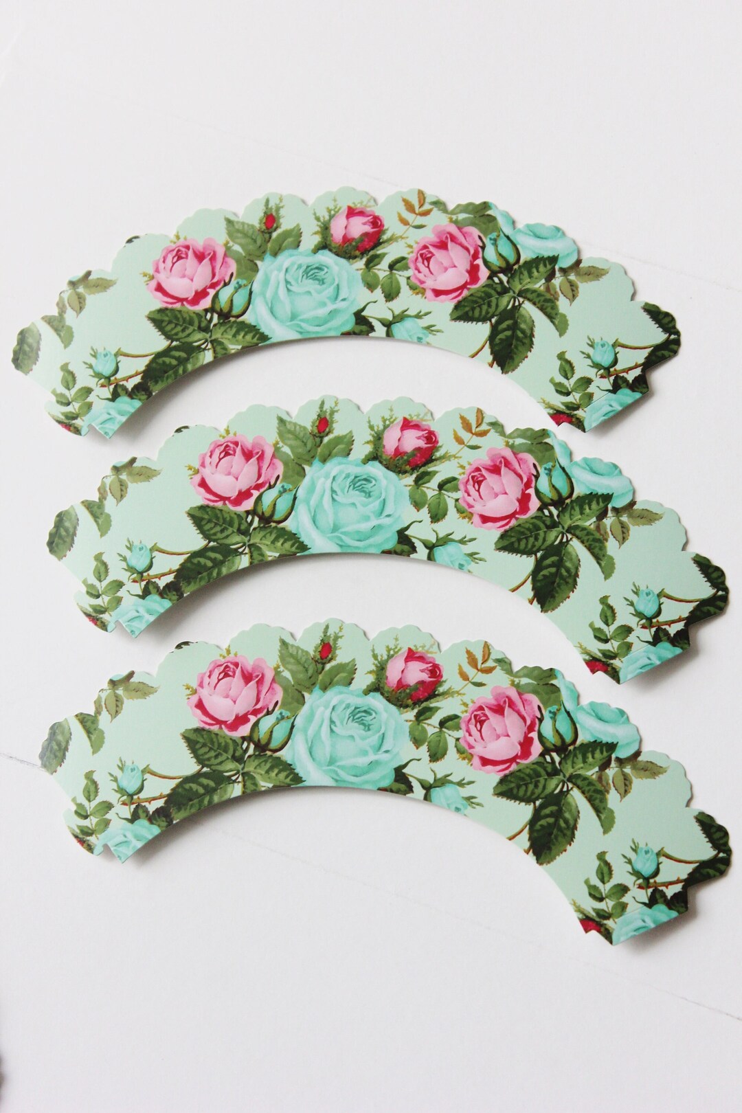 12ct MINT ROSES CUPCAKE Wraps Wrappers Liners Tea Party Floral Flower Cupcakes Liner Parisian