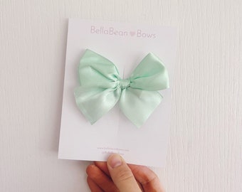 Satin Bow ~ 1.5" Mint // Mint Bow, Satin Bow, Kids Bows, Easter Bow, Spring Bow, Silk Bow, Springtime, Newborn Bows, Baby Bows, green bow,