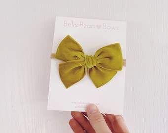 Vintage Velvet ~  Caterpillar // green bow, spring bow, summer bow, soft bow, velvet hairbow, baby headbands, bows for baby, newborn bows