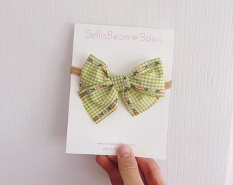 Vintage Bow, baby bow, green bows, newborn bow, summer bow, spring bow, easter bow, flower bows, floral bows, gingham bow, baby headband