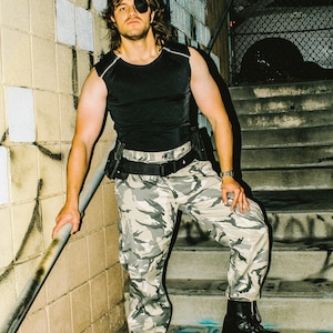 Snake Plissken style Shirt by Suzi Fox image 2