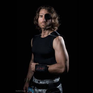 Snake Plissken style Shirt by Suzi Fox image 4