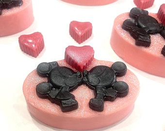 Mickey and Minnie Love Soap.