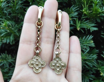 Ear Weights 'Golden Blossom'