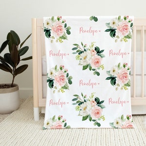 Couverture personnalisée pour bébé fille, couverture douce pour bébé, couverture personnalisée pour baby shower, couverture pour bébé avec nom, jolie couverture monogramme blush.