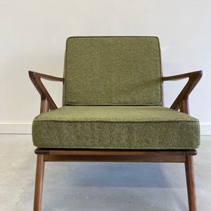 Exquisite Handmade Walnut Z Chair in Avocado image 7