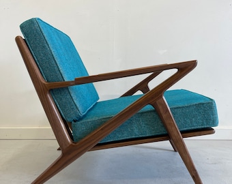 Impresionante silla Z de nogal hecha a mano en azul océano