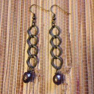 Bronze chain link earrings with freshwater peacock pearls