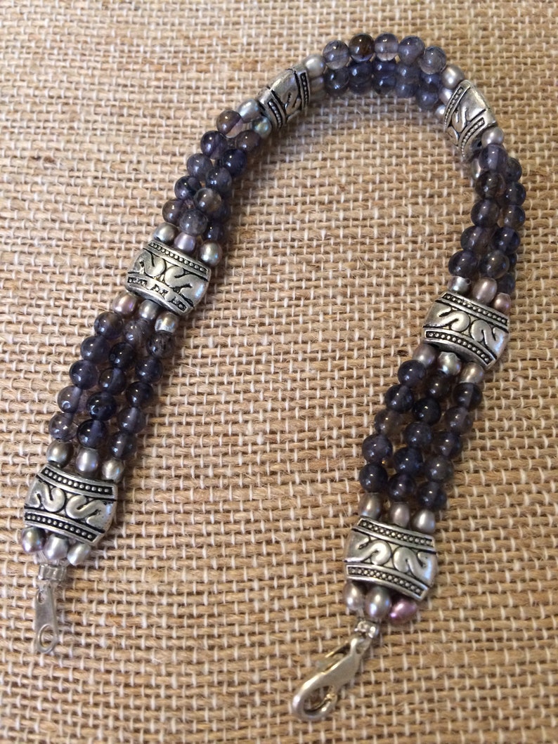 Iolite beaded bracelet