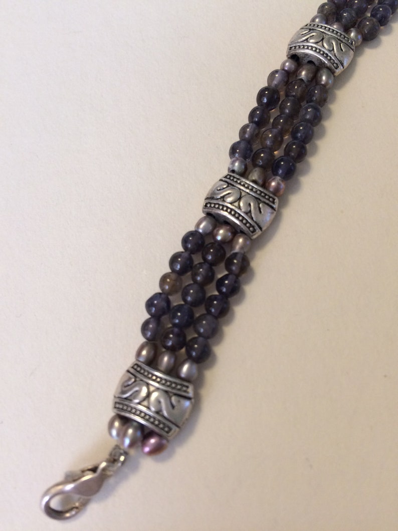 Iolite beaded bracelet