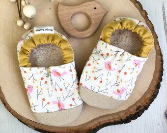 Bird baby shoes animal baby booties girl soft sole shoes toddler shoes mustard baby moccs bird baby shoes baby shoes baby gift