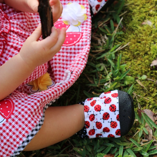 Ladybug baby shoes girl baby booties soft sole shoes vegan baby shoes ladybug baby clothes baby shower gift nonslip baby shoes toe guards