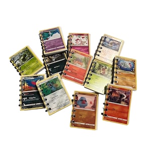 Minicuaderno, diario y bloc de notas con cartas de Pokémon recicladas