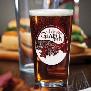 Elder Scrolls v Skyrim Gift | Beer PintGlass | Sleeping Giant Design | GeekNerd | Custom Pint Glass Etching | Gifts For Gamer BF
