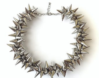 Choker gotico con punte – Collana con colletto in argento punk grunge