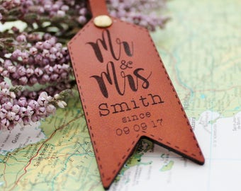 Wedding 3rd Anniversary Gift - Personalized Luggage Tag - Personalised Leather Keychain / Keyring