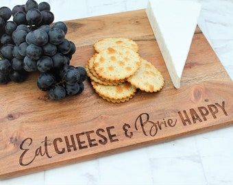 Cheese Lover Serving board - Wooden Engraved Cheeseboard