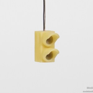 O Scale Traffic Light - Yellow/Yellow