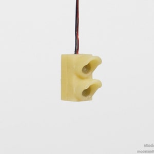 S Scale Traffic Light - Red/Red