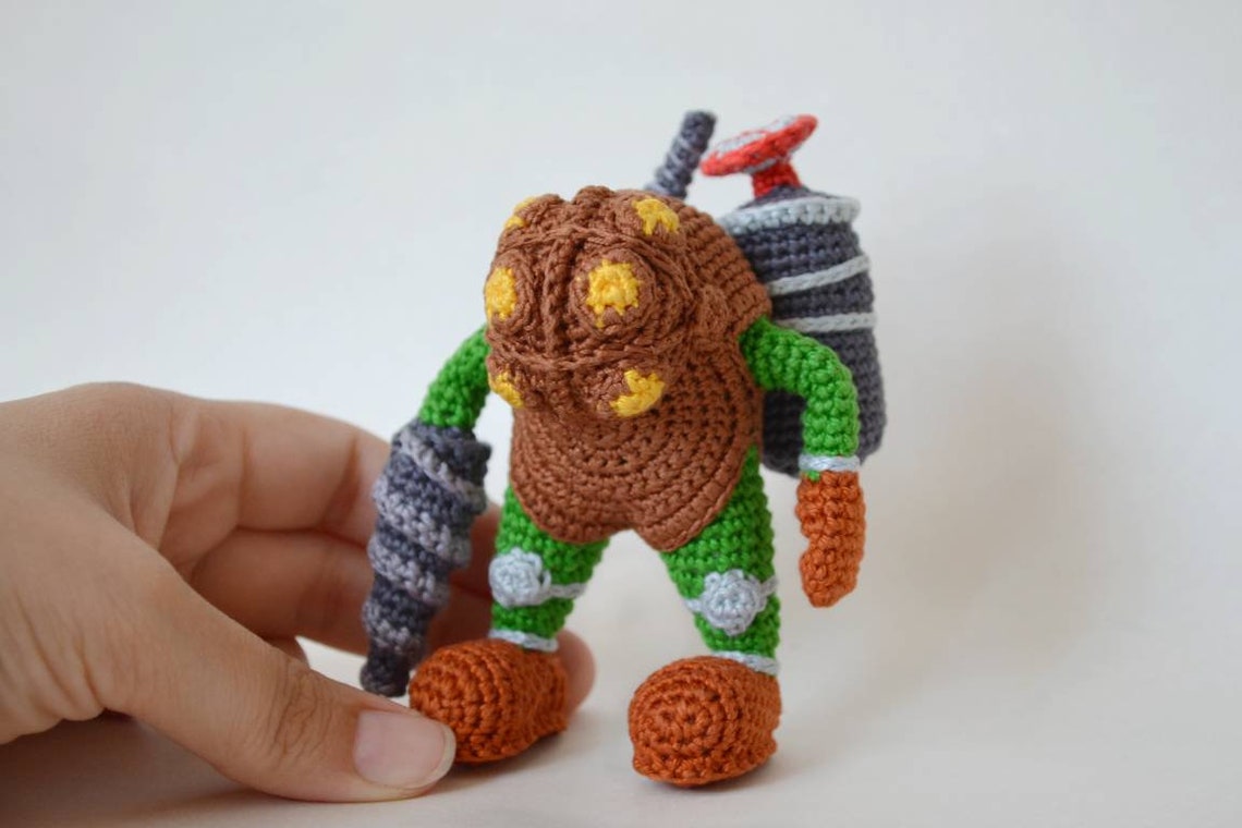 Big daddy plush Bioshock crochet keychain Amigurumi | Etsy