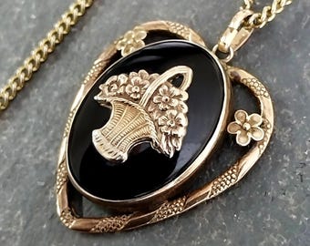 Vintage Black Enamelled Heart LOCKET Necklace - on 28" Chain - 13.5g