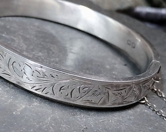 Vintage Sterling SILVER BANGLE Bracelet - Chester 1941